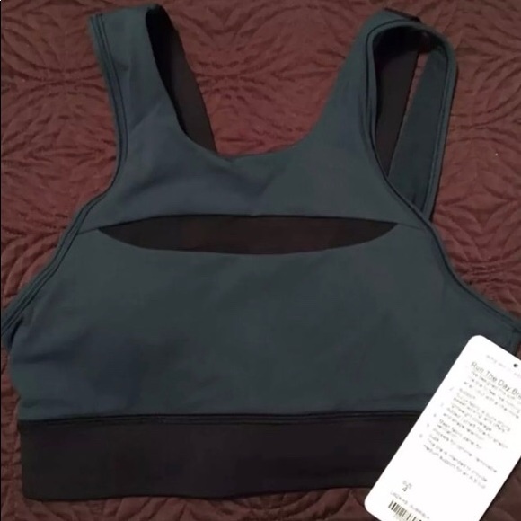 Run The Day Bra - Picture 2 of 4